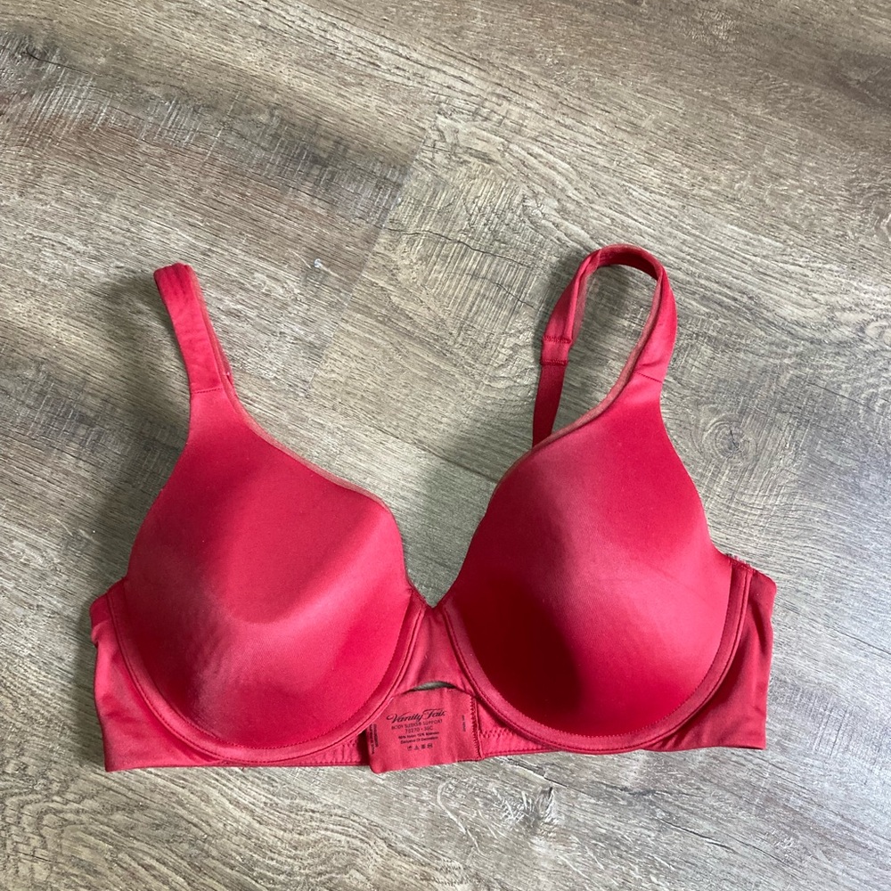 Vanity Fair Red Push Up Bra T Shirt Size 36C